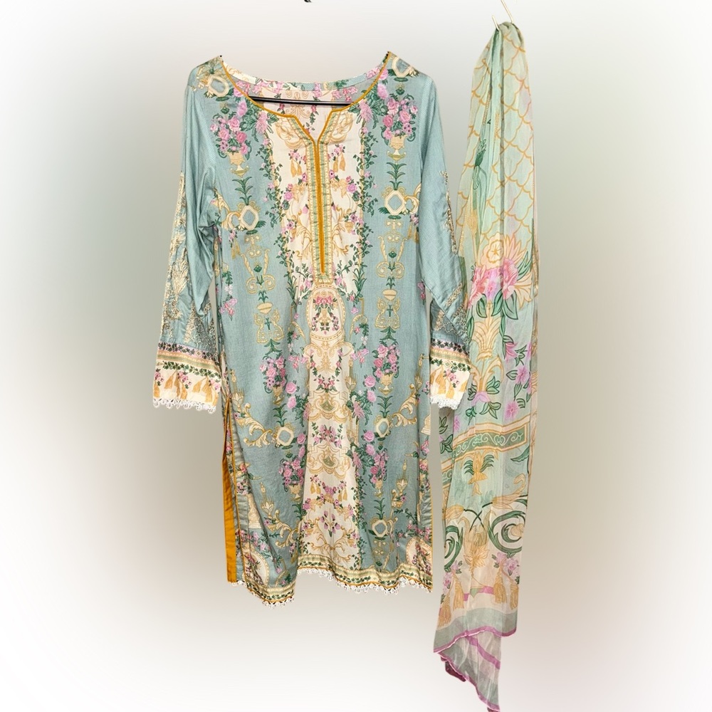 Kurta with Dupatta Floral Accent Elegant Long Dress